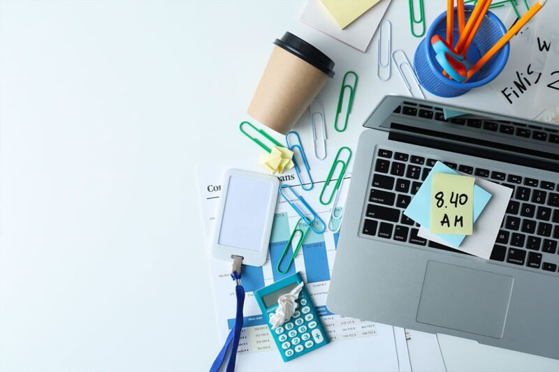 ¿Qué son los suministros de oficina?